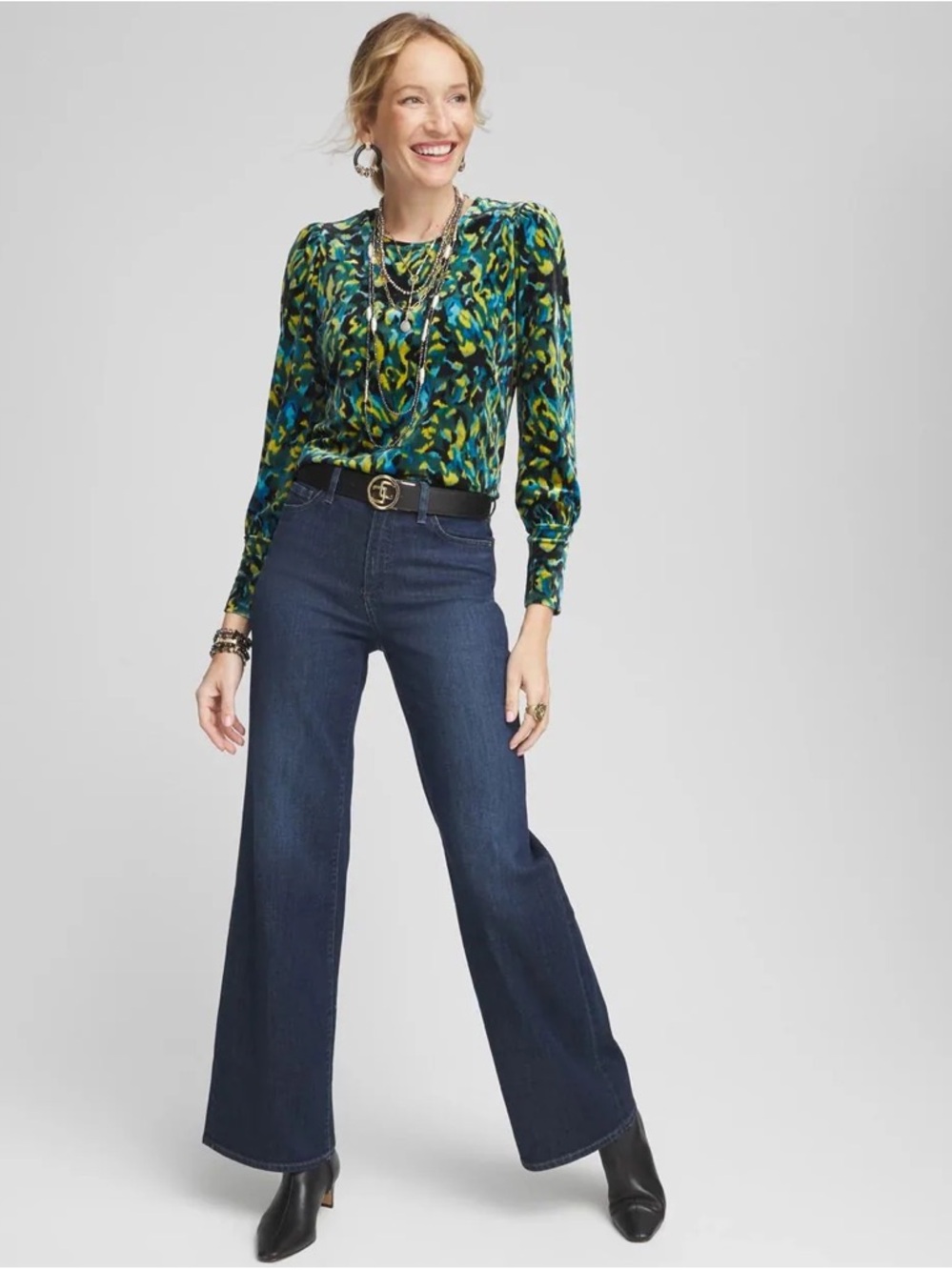 CHICO’S NWT Velvet top
